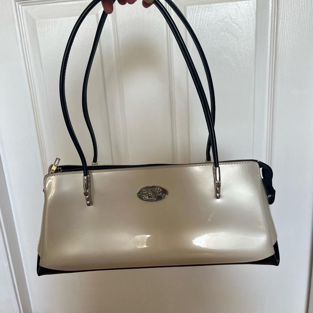 Beijo Black and White Shoulder Bag. Pearl Finish